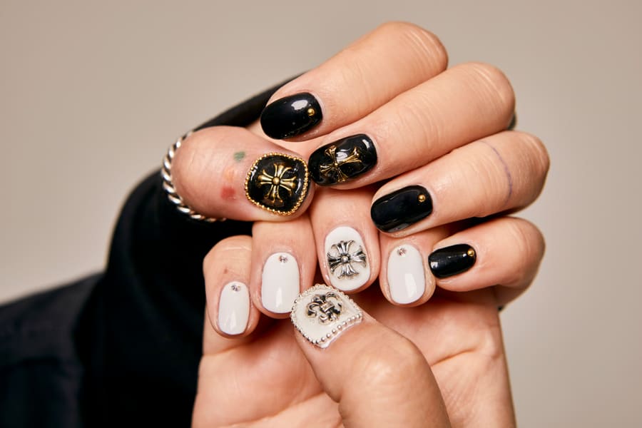 Black and white nail art